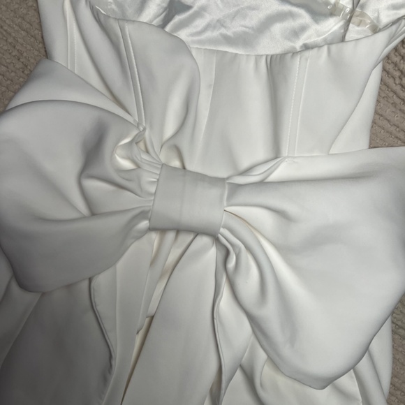 MESHKI Meredith Strapless Bow Mini Dress - Picture 4 of 6